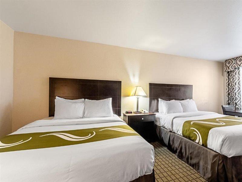 Quality Inn Three Rivers Екстериор снимка