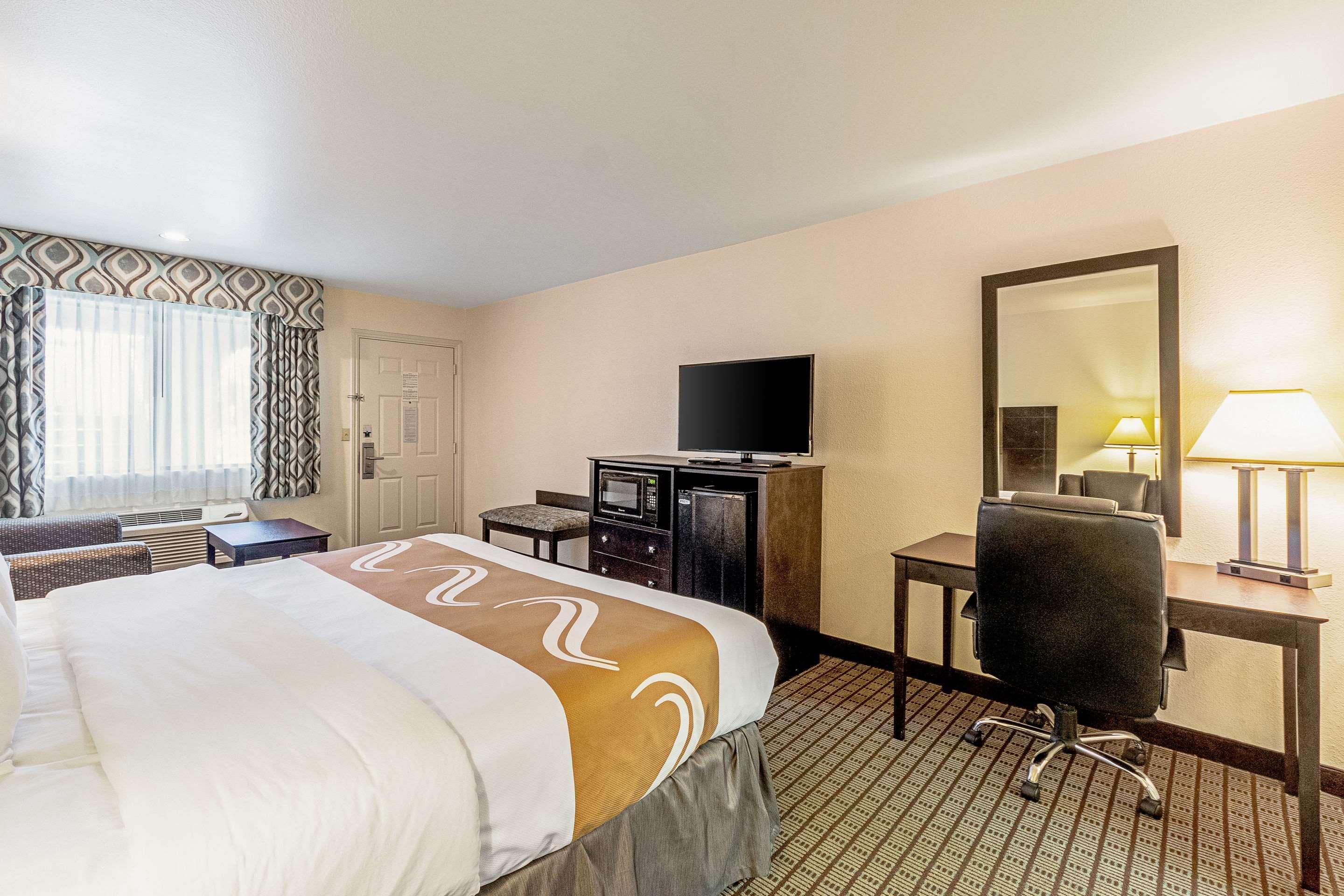 Quality Inn Three Rivers Екстериор снимка