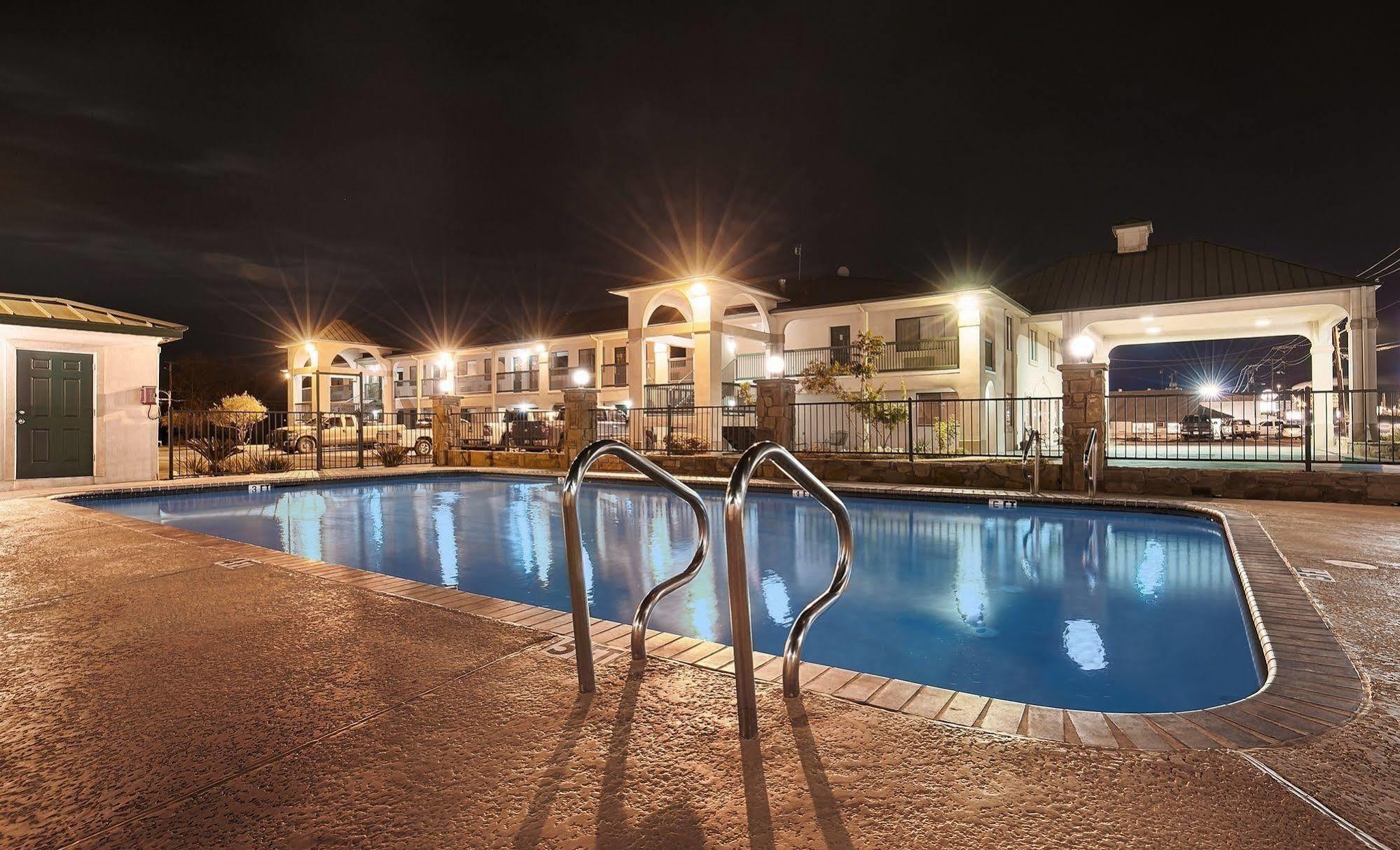 Quality Inn Three Rivers Съоръжения снимка